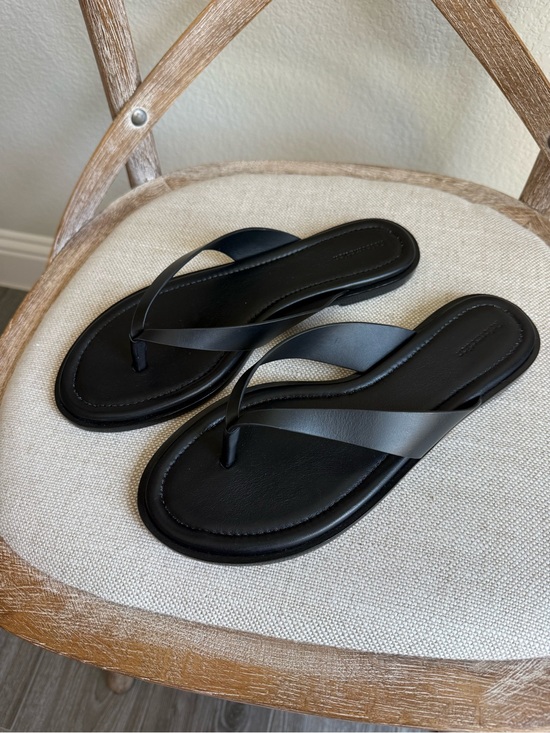 Reformation Shoes - Reformation Jessie Thong Sandal black